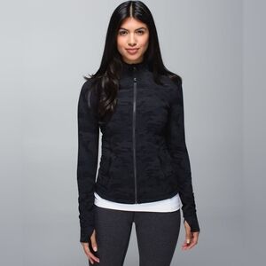 Lululemon Athletica Forme Cuffins Savasana Camo Jacket Size 10